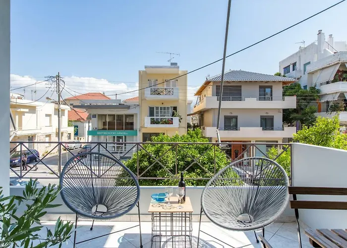 Nautilus Charm Center With Veranda *