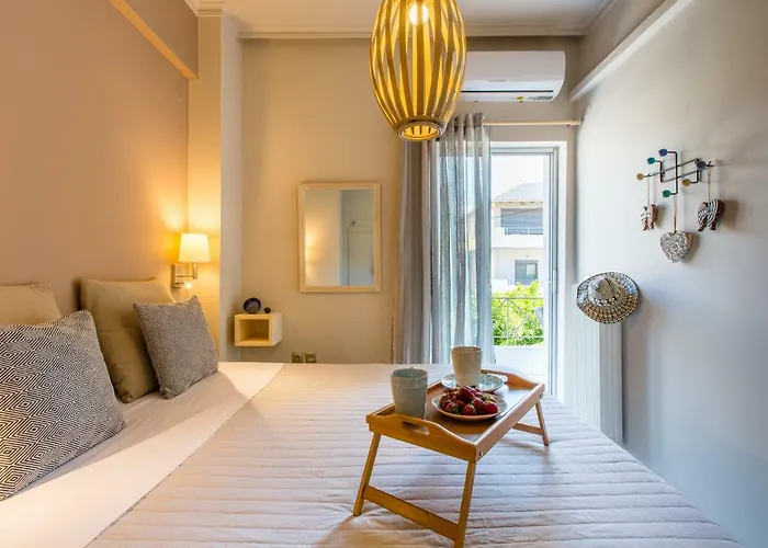 Nautilus Charm Center With Veranda *